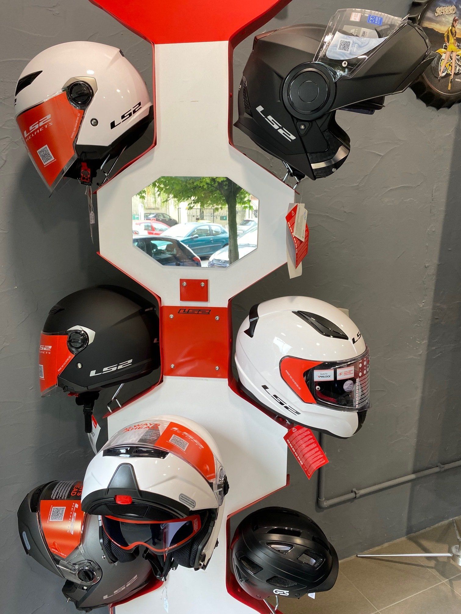 Découvrez nos accessoires moto et scooter MS 2ROUES à Romainville